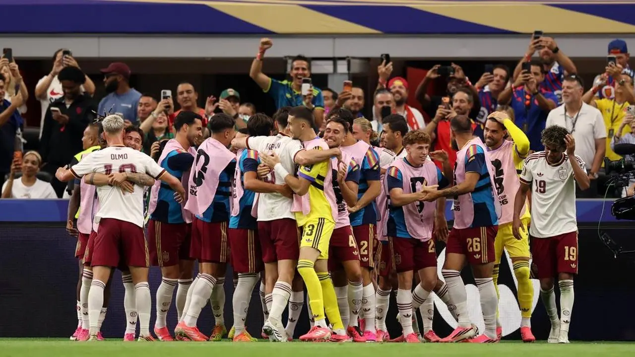 Pedro Porro Antar Spanyol ke Final Piala Dunia 2026 Usai Kalahkan Prancis 2-0