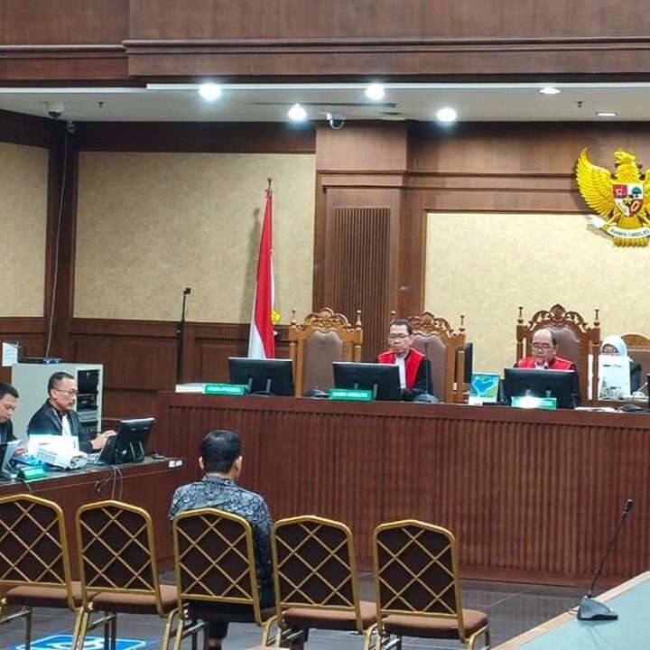 Pejabat Bea Cukai Didakwa Terima Gratifikasi Rp 7,6 Miliar