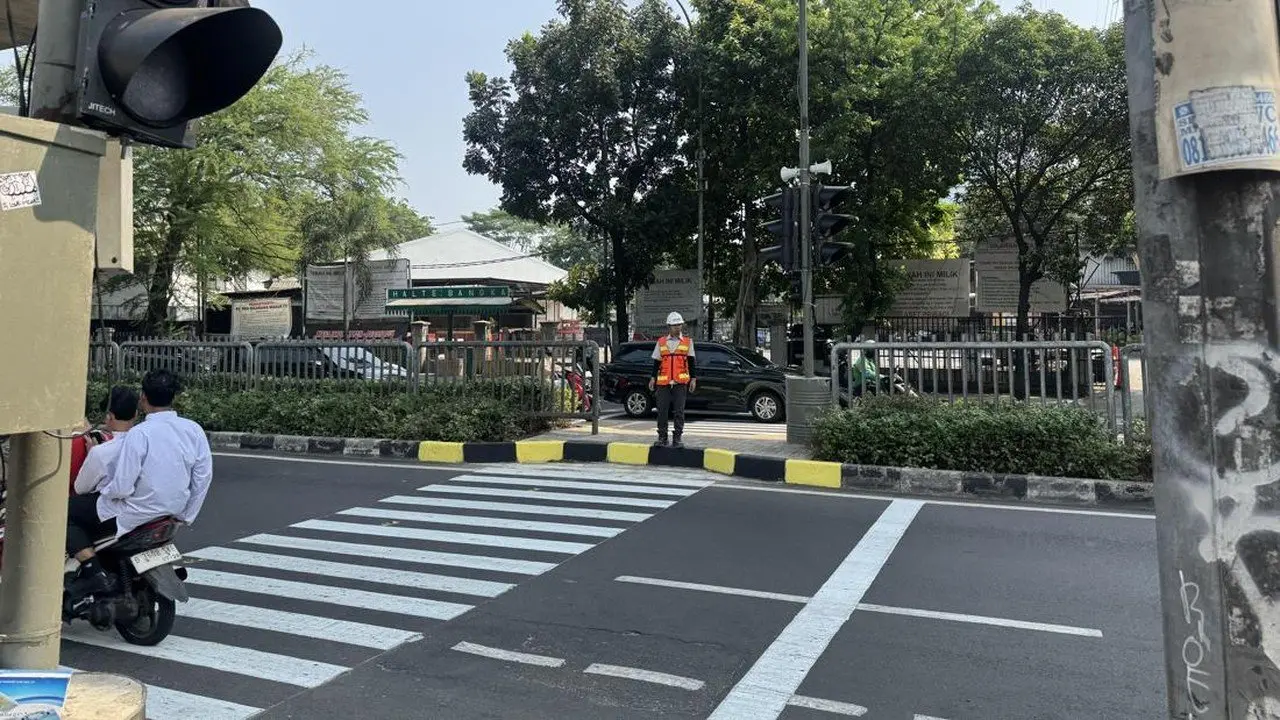 Pelican Crossing Tendean Dibangun, Warga Harap JPO Segera Menyusul