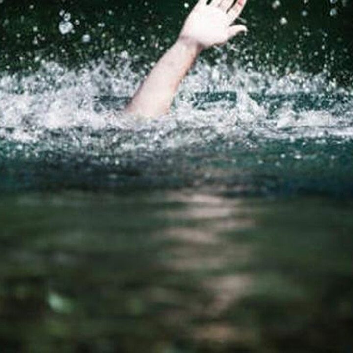 Penumpang Kapal Feri KMP Kirana II Lompat ke Laut, Pencarian Intensif Dilakukan
