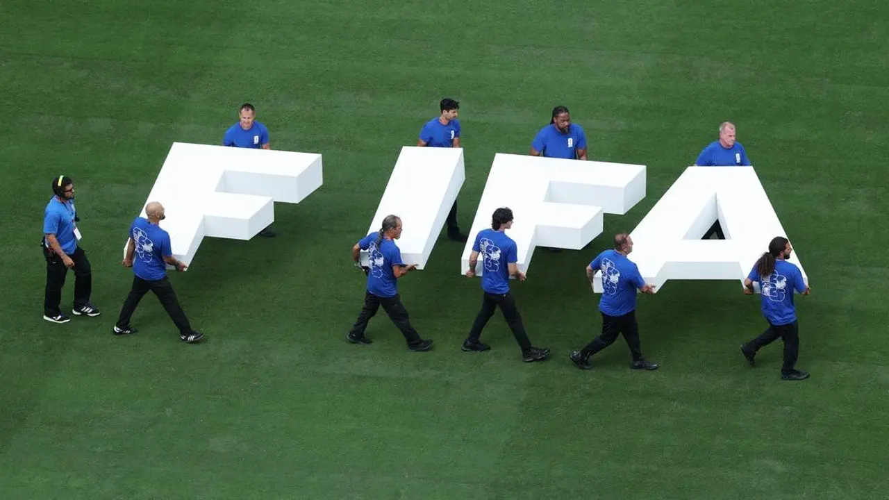 PM Inggris Angkat Bicara Soal Rencana FIFA Jual Hak Komersial Piala Dunia