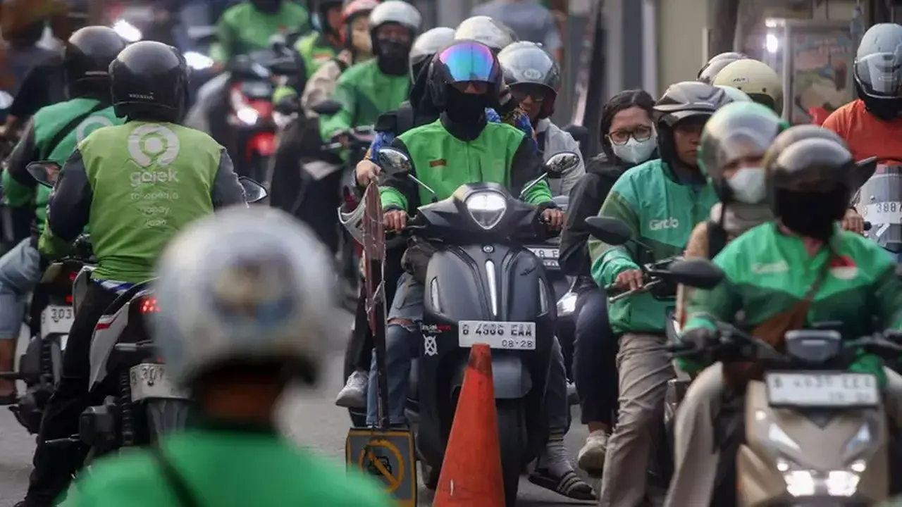 Potongan Komisi Ojol Berkurang, Benarkah Pendapatan Mitra Langsung Meroket?