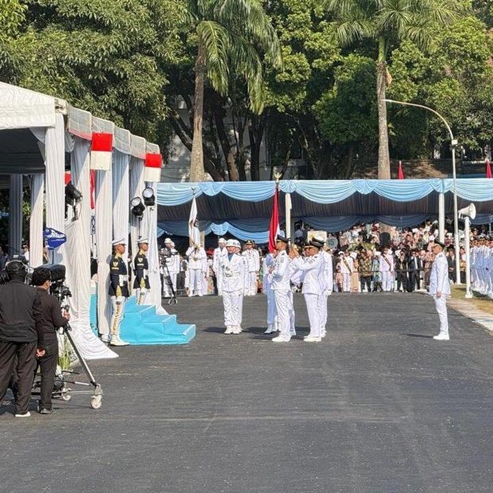 Prabowo Lantik 1.204 Pamong Praja Muda IPDN, Pimpin Pengucapan Ikrar