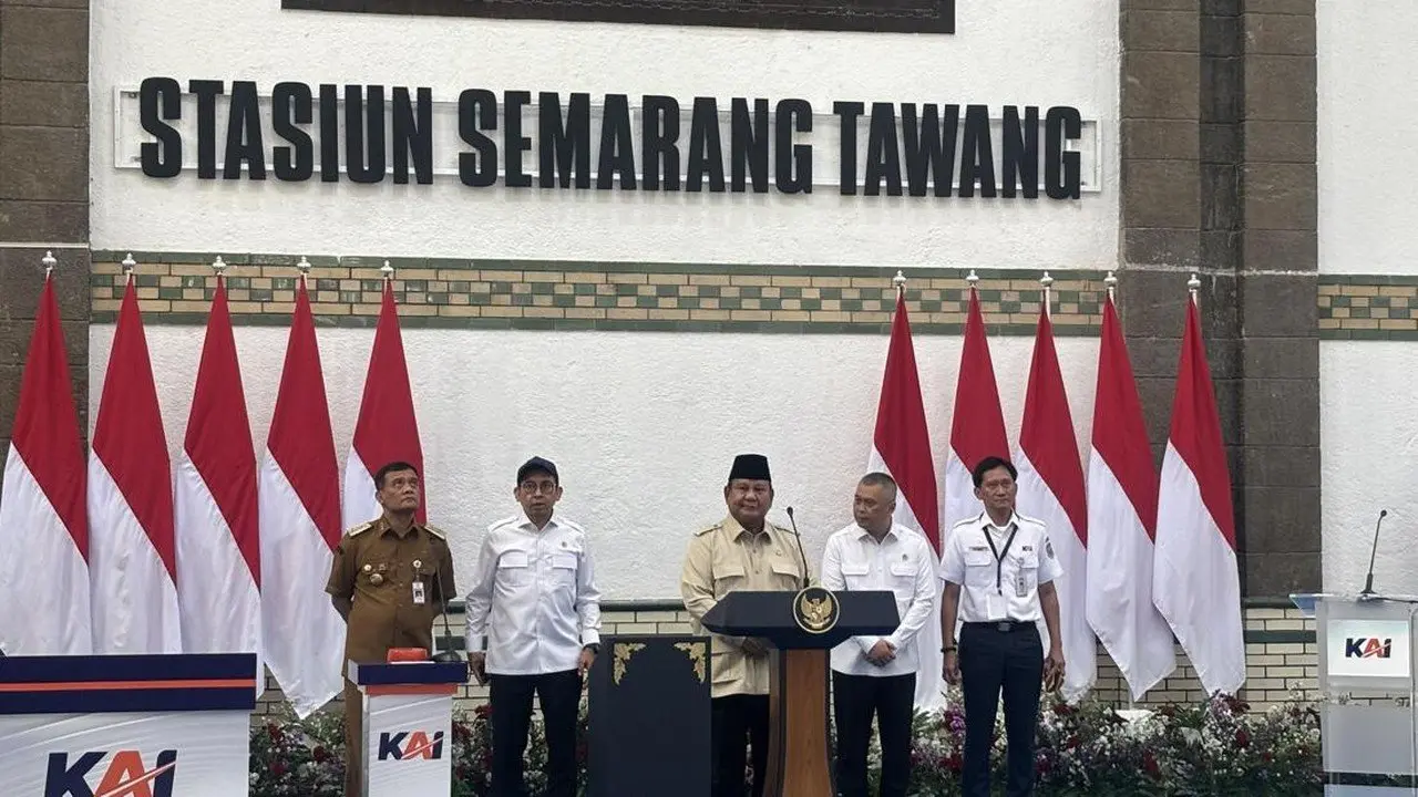 Prabowo Resmikan Pemugaran Cagar Budaya Stasiun Semarang Tawang