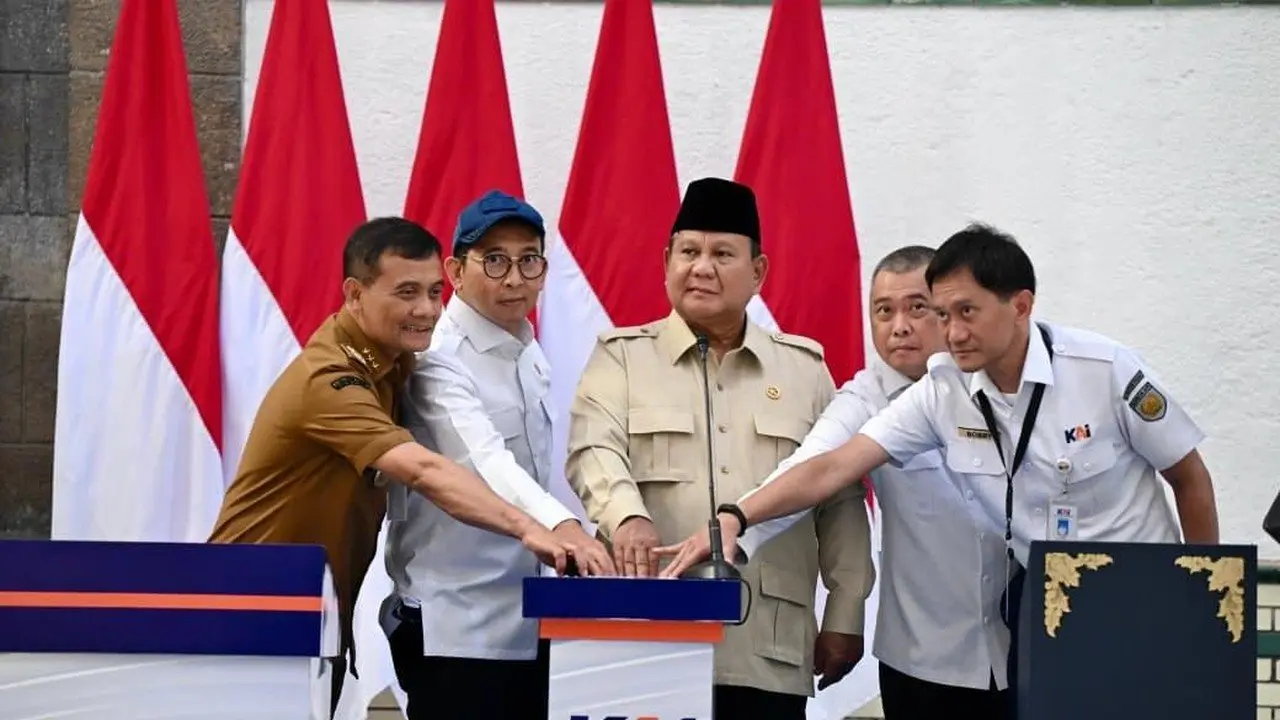 Prabowo Resmikan Revitalisasi Stasiun Semarang Tawang, Tekankan Pentingnya Sejarah