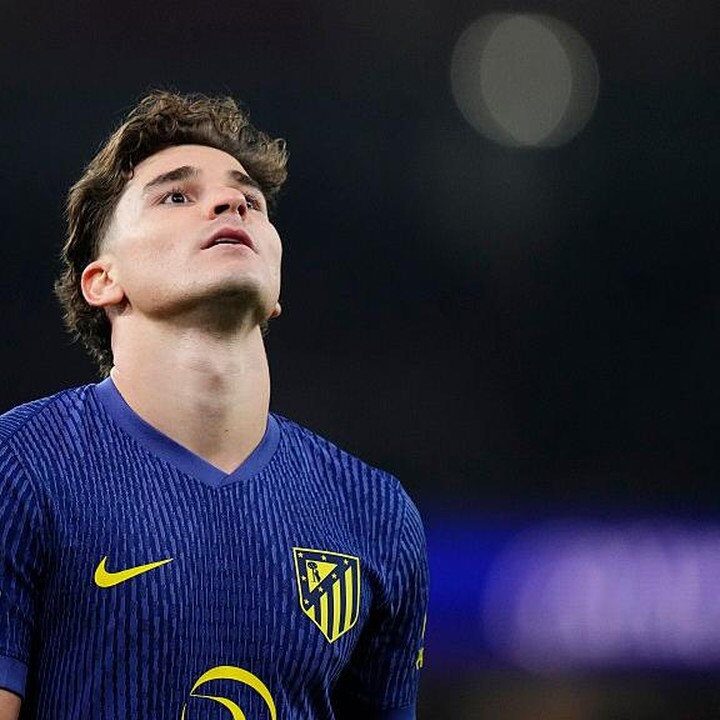 Presiden Atletico Tegaskan Julian Alvarez Tetap di Klub, Tolak Barcelona