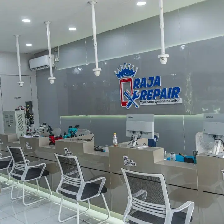 Raja Repair, Doctor Gadget, dan iColor: Pilihan Servis HP Terkini