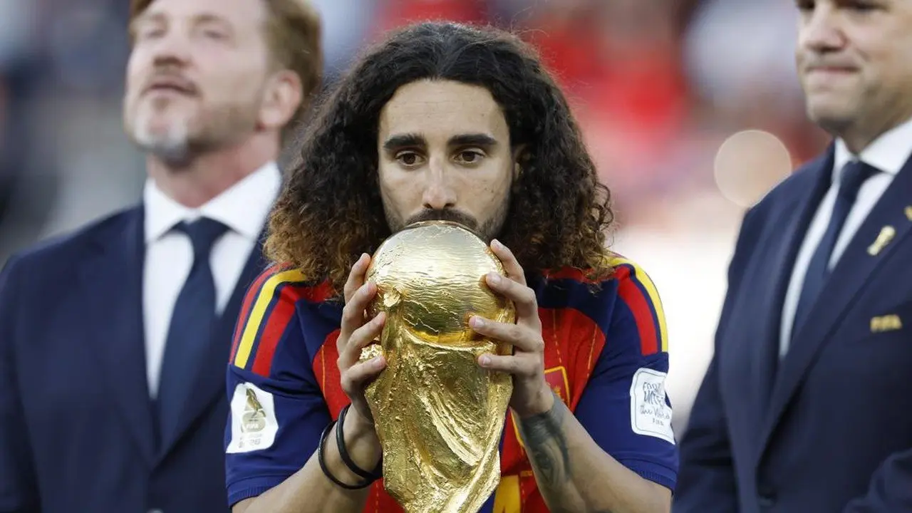 Rambut Gondrong Marc Cucurella: Bukan Demi Anak, Tapi Ibunda Tercinta