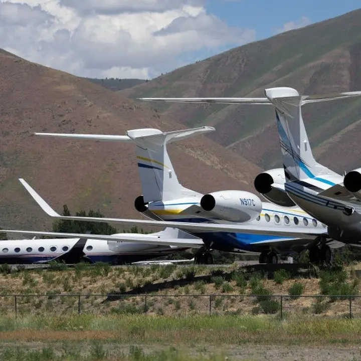 Ratusan Jet Pribadi Padati Sun Valley Saat Pertemuan Elite Global