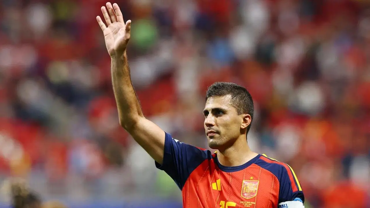 Real Madrid Dikabarkan Siap Lepas Tchouameni Demi Datangkan Rodri