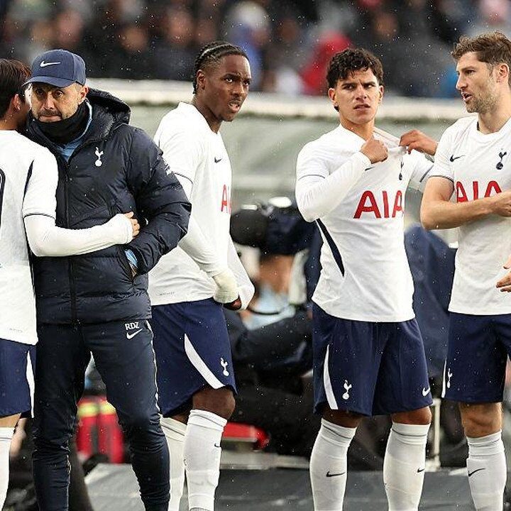 Roberto De Zerbi Ingin Tambah Amunisi Baru untuk Tottenham