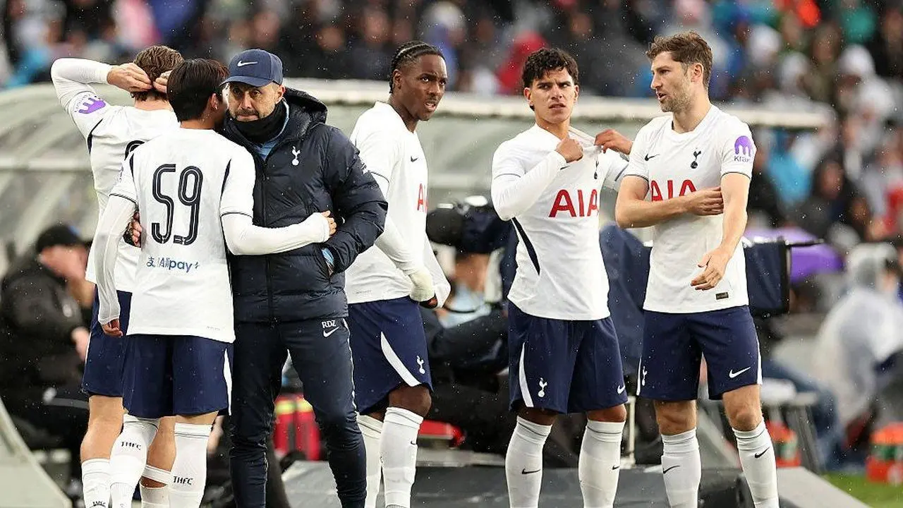 Roberto De Zerbi Ingin Tambah Amunisi Baru untuk Tottenham