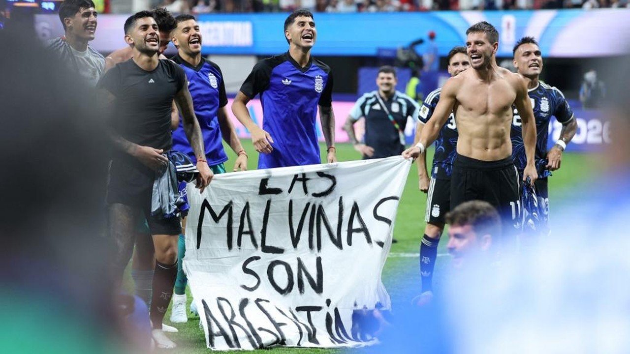 Spanduk Malvinas: Scaloni Tak Tahu Apa Pun Terkait Insiden Laga Argentina vs Inggris