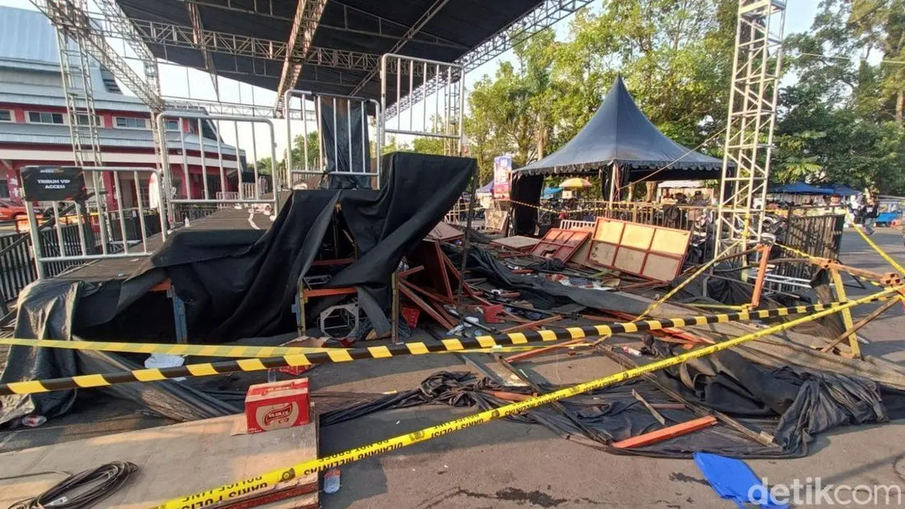Tribun Kejurnas Drift Ambruk di Banyumas, 90 Orang Terluka Akibat Lempar Kaus