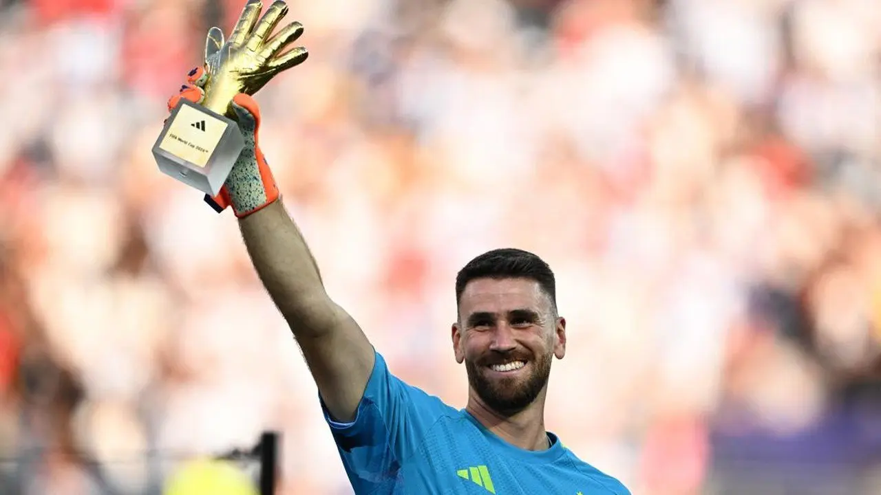 Unai Simon Pecahkan Rekor, Spanyol Juara Piala Dunia 2026
