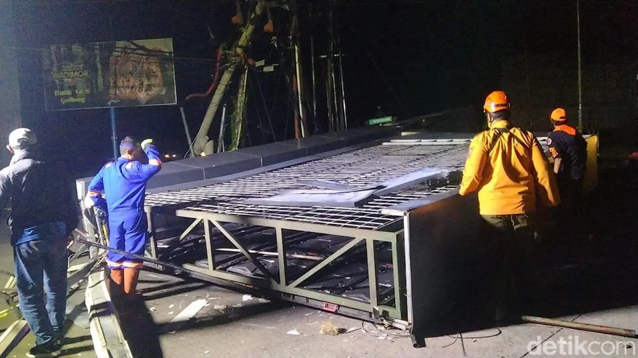 Videotron Roboh di Majalengka, Pengendara Wanita Meninggal Dunia