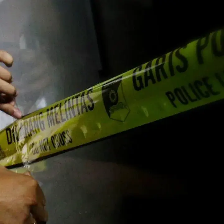 Wanita Ditemukan Meninggal dengan Luka di Kepala dalam Kos Terkunci