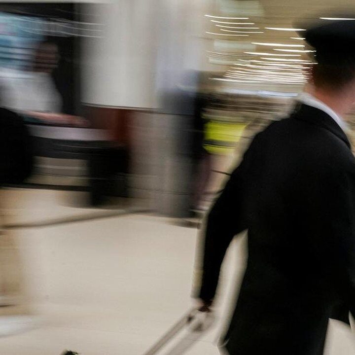 Warga AS Didakwa Usai Hapus Data Ponsel di Bandara demi Lindungi Privasi
