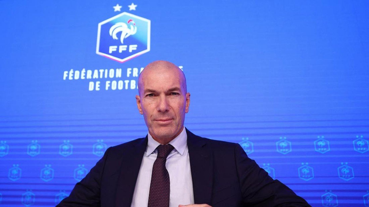 Zinedine Zidane Resmi Pimpin Timnas Prancis Empat Tahun ke Depan
