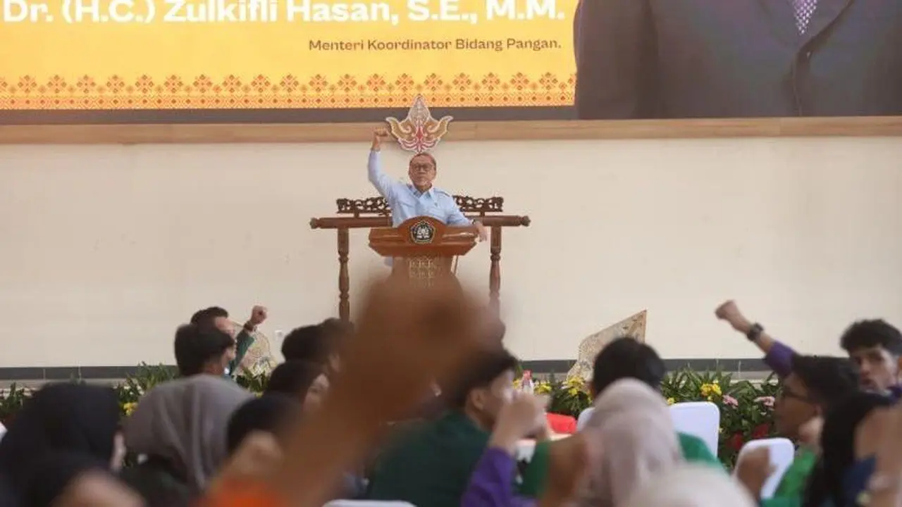 Zulhas Ajak Mahasiswa Kawal Kebijakan Lewat Dialog, Terbuka Jawab Kritik