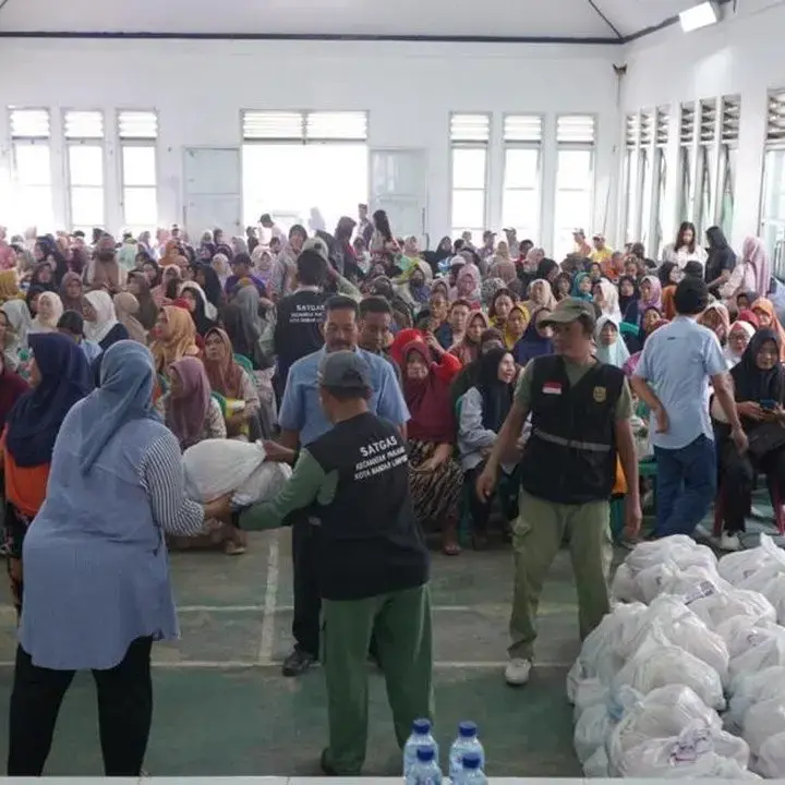 Aktivis 98 Salurkan 1.000 Paket Sembako di Lampung Lewat Gerakan “Warga Peduli Warga”