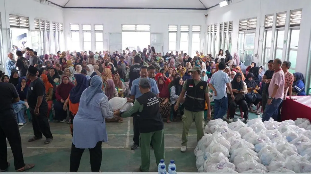 Aktivis 98 Salurkan 1.000 Paket Sembako di Lampung Lewat Gerakan "Warga Peduli Warga"