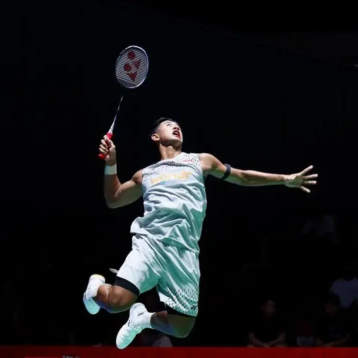 Alwi Farhan Lolos Babak Pertama Kejuaraan Dunia 2026