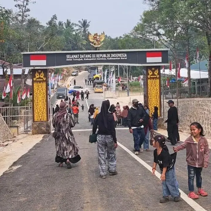 Antusiasme Tinggi Warga Sambas Kunjungi PLB Temajuk Sehari Pasca Reaktivasi