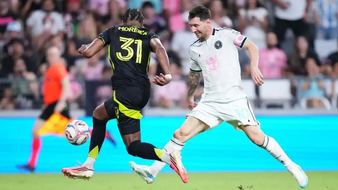 Inter Miami Ditahan Imbang Columbus 2-2, Messi Masuk di Babak Kedua