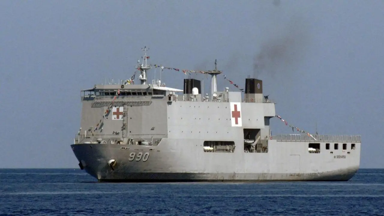 Kapal RS Terapung KRI dr Soeharso Tiba di NTT, Siap Tampung 75 Pasien