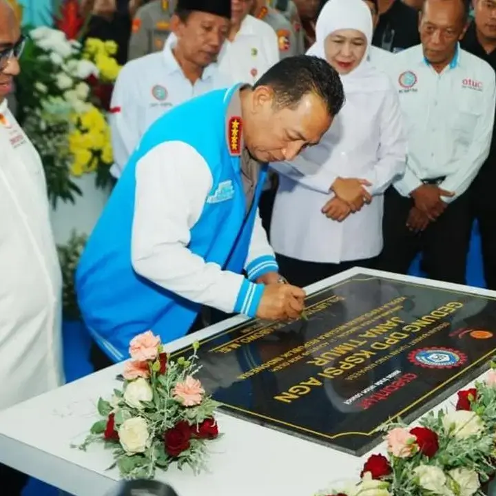 Kapolri Resmikan Gedung Baru KSPSI AGN Jatim, Wadah Perjuangan Buruh