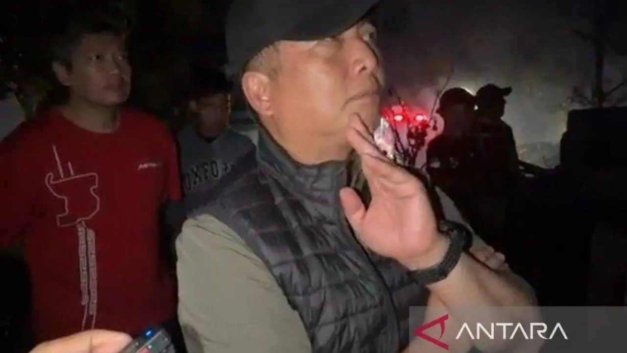 Kebakaran Melanda Desa Adat Sade, Gubernur NTB Janjikan Bantuan Penuh untuk Korban