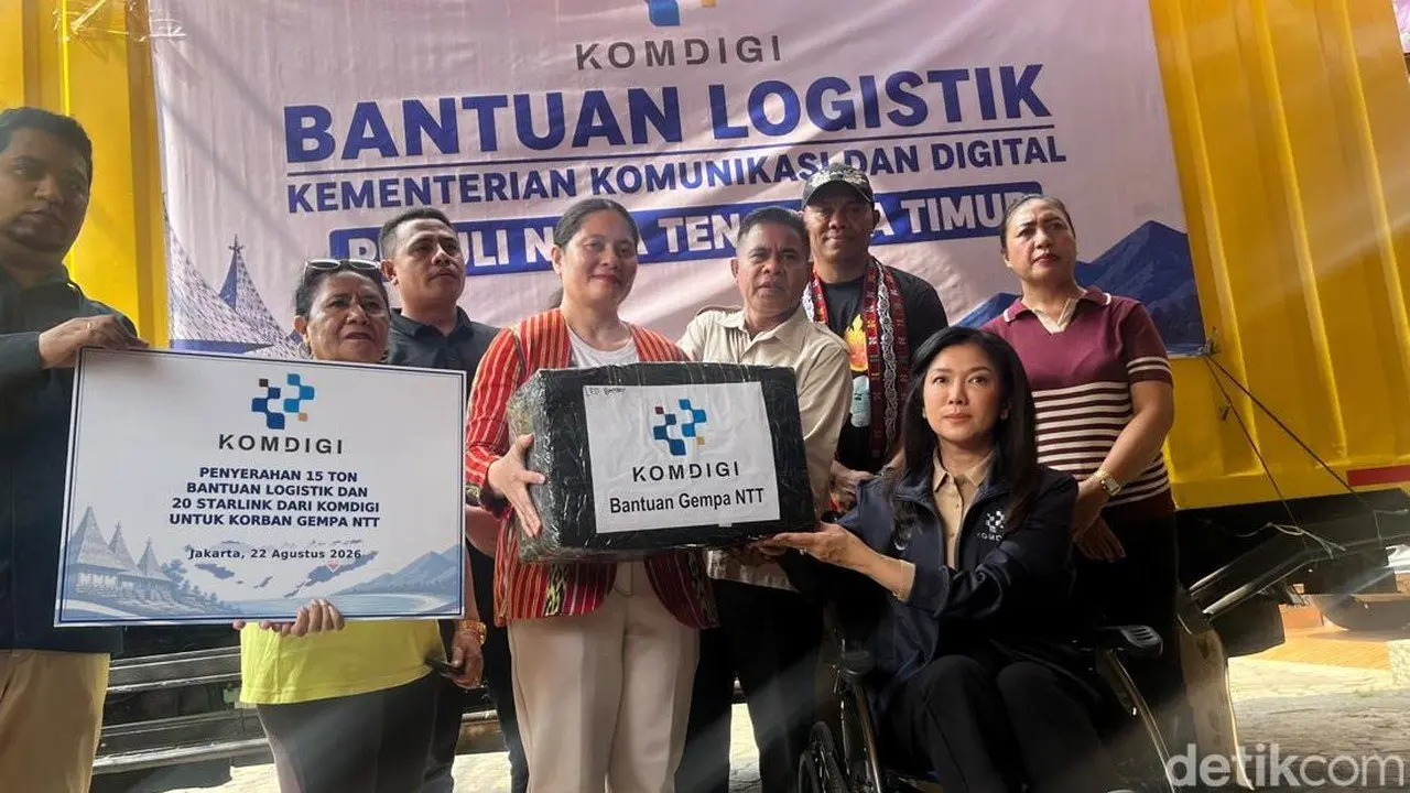 Kominfo Kirim 15 Ton Logistik dan 20 Unit Starlink untuk Korban Gempa NTT