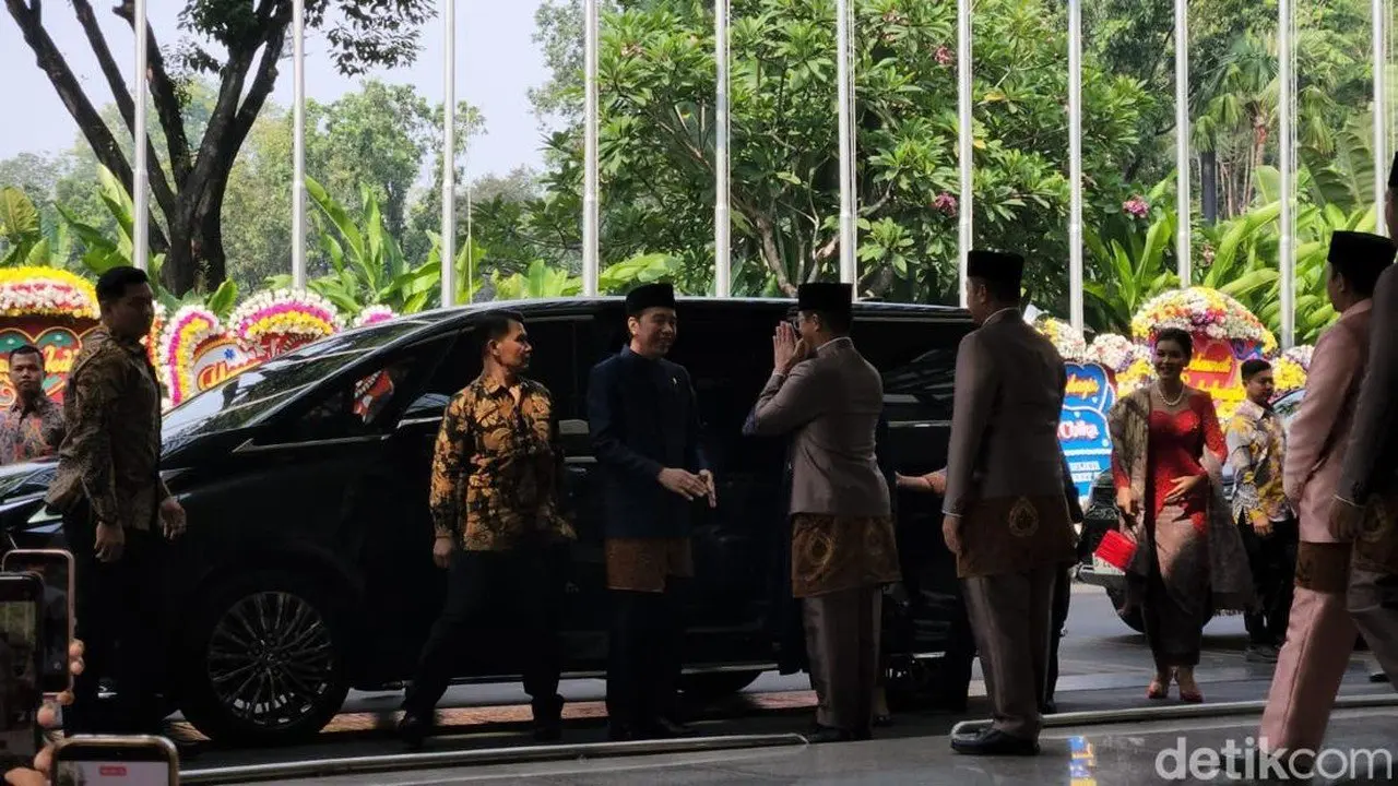 Menteri Kabinet hingga Kapolri Hadiri Pernikahan Sespri Prabowo