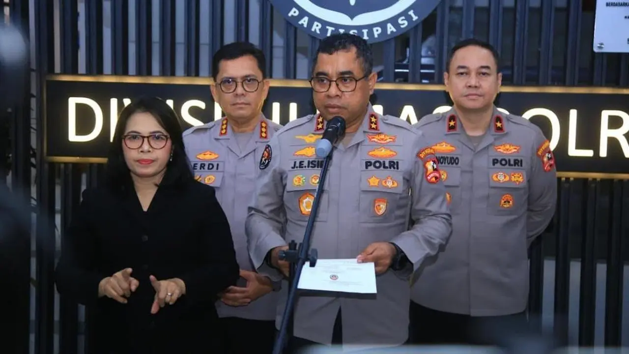 Polri Beri Pin Emas dan Kenaikan Pangkat untuk Penanganan Bendera Bulan Bintang di Aceh