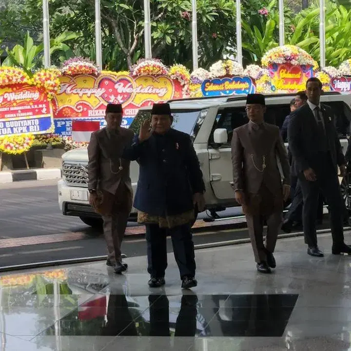 Prabowo Subianto Hadiri Pernikahan Sekretaris Pribadinya, Rizky Irmansyah