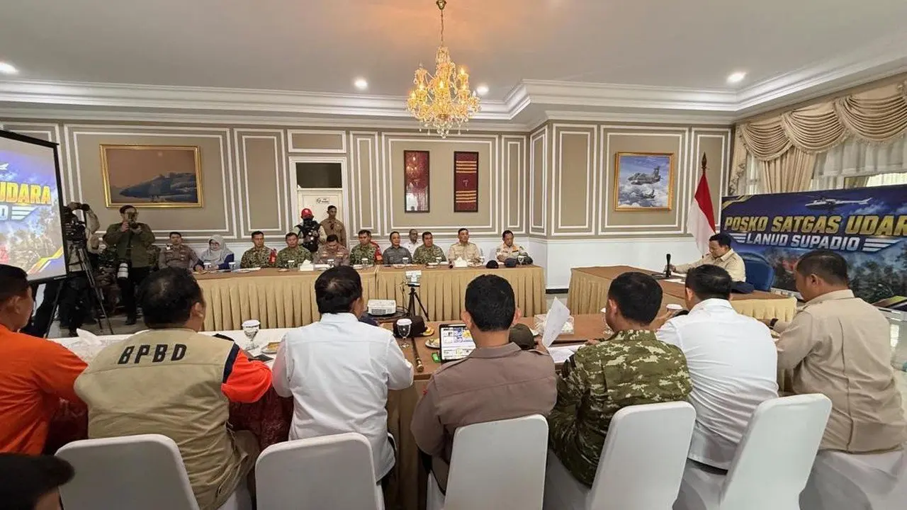 Prabowo Tinjau Langsung Penanganan Karhutla di Kalimantan Barat