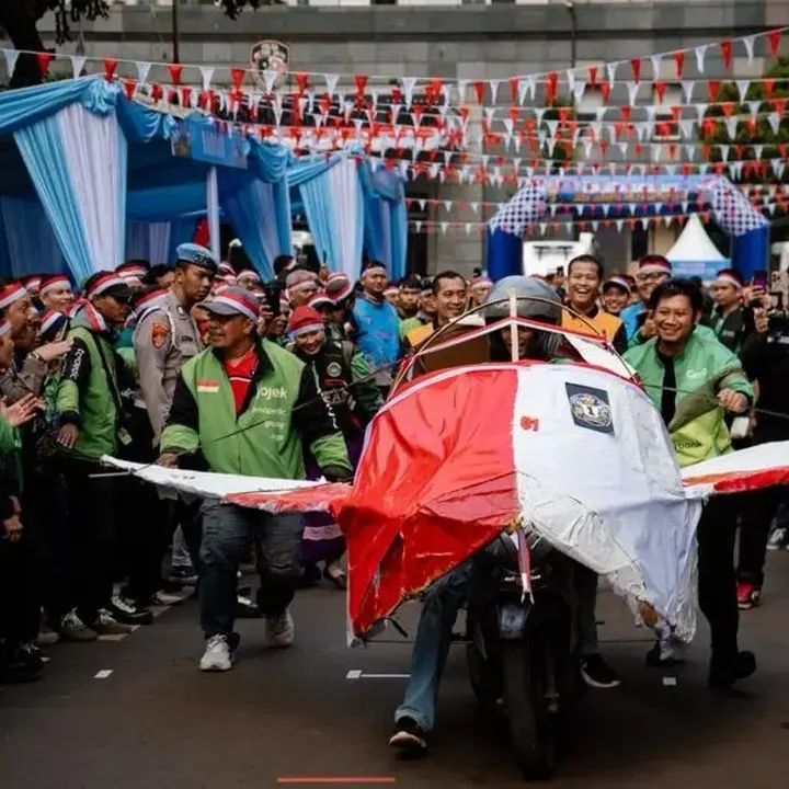 Ratusan Ojol Berkumpul di Polda Metro Jaya, Perkuat Komitmen Jaga Jakarta