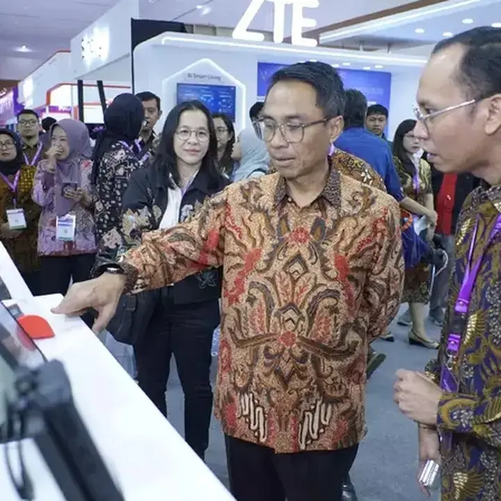 Telkom Pamerkan Solusi AI Omni Communication Assistant di DTI-CX 2026