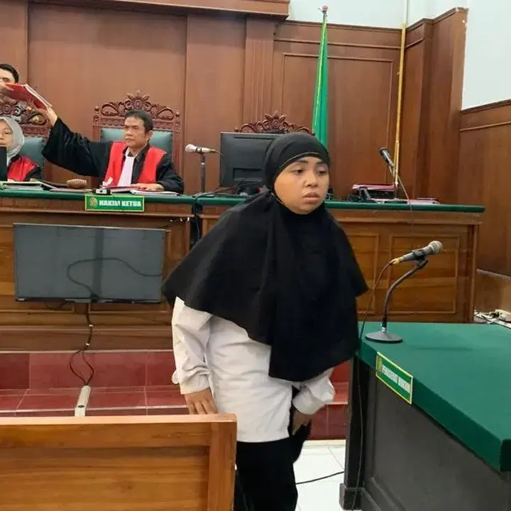 Wanita di Surabaya Divonis 11 Bulan Penjara atas Perobohan Rumah Dinas Bea Cukai