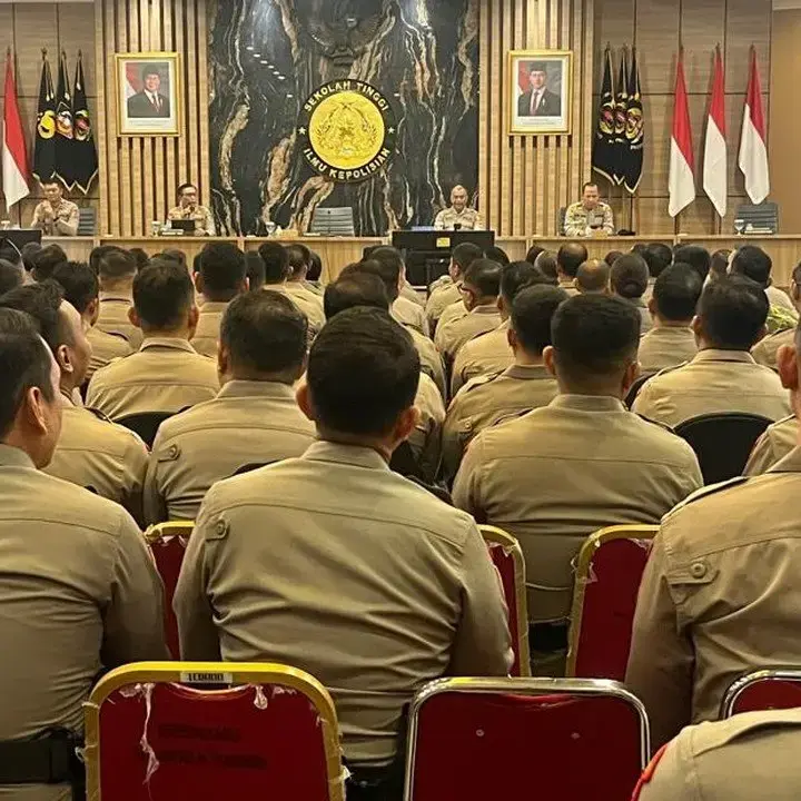 322 Personel Polri Dikerahkan ke Sumatera dan Kalimantan untuk Edukasi dan Evaluasi Karhutla