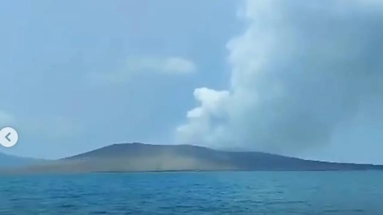 Abu Gunung Anak Krakatau Picu Lonjakan Kasus ISPA di Pandeglang