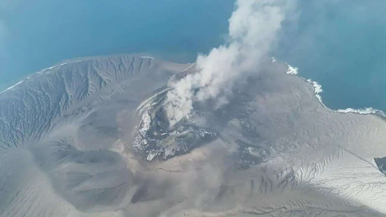 Abu Vulkanik Gunung Anak Krakatau Sebabkan 51 Warga Pandeglang Terkena ISPA