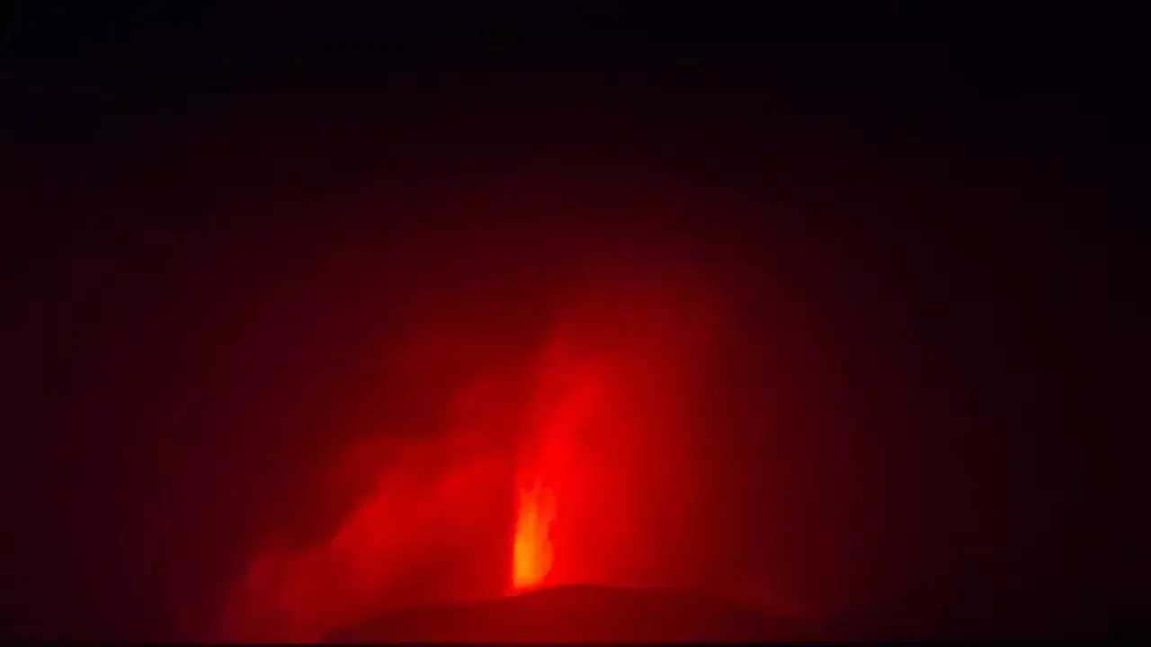 Abu Vulkanik Krakatau Ancaman Serius Bagi Penderita PPOK