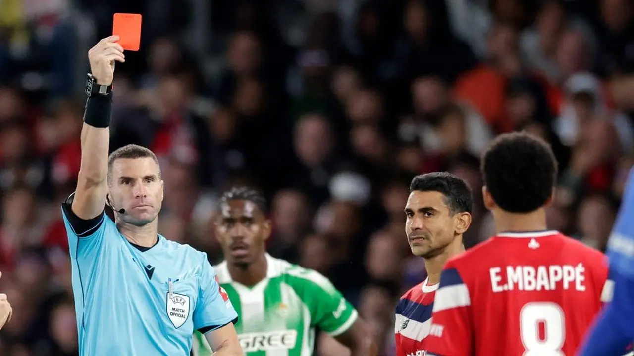 Adik Kylian Mbappe Diusir Wasit di Laga Perdana Liga Champions