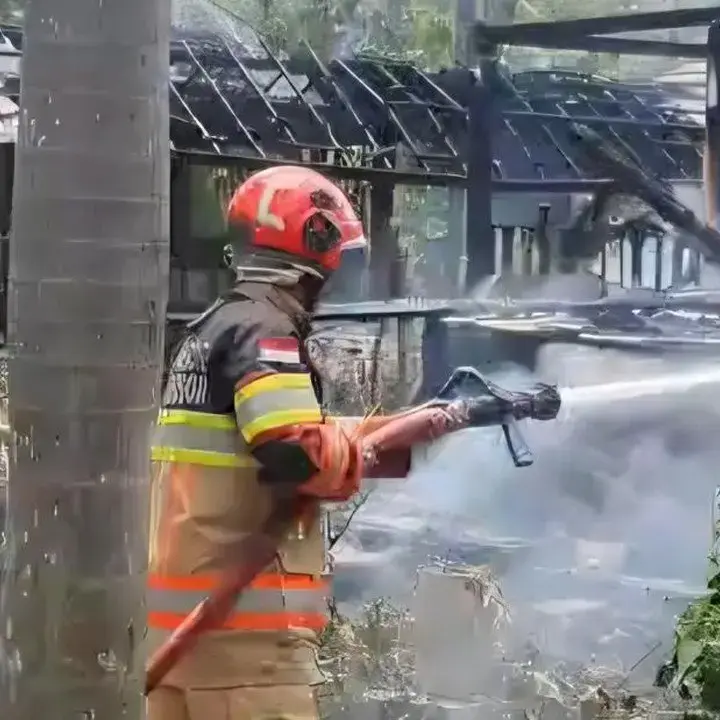 Api Membesar, Gubuk di Lahan Ilalang Bogor Ludes Terbakar