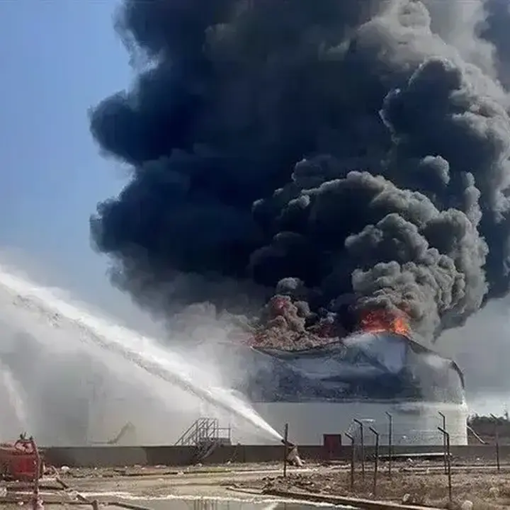 Arab Saudi Dihantam Serangan Houthi, Fasilitas Energi Terbakar dan 73 Luka