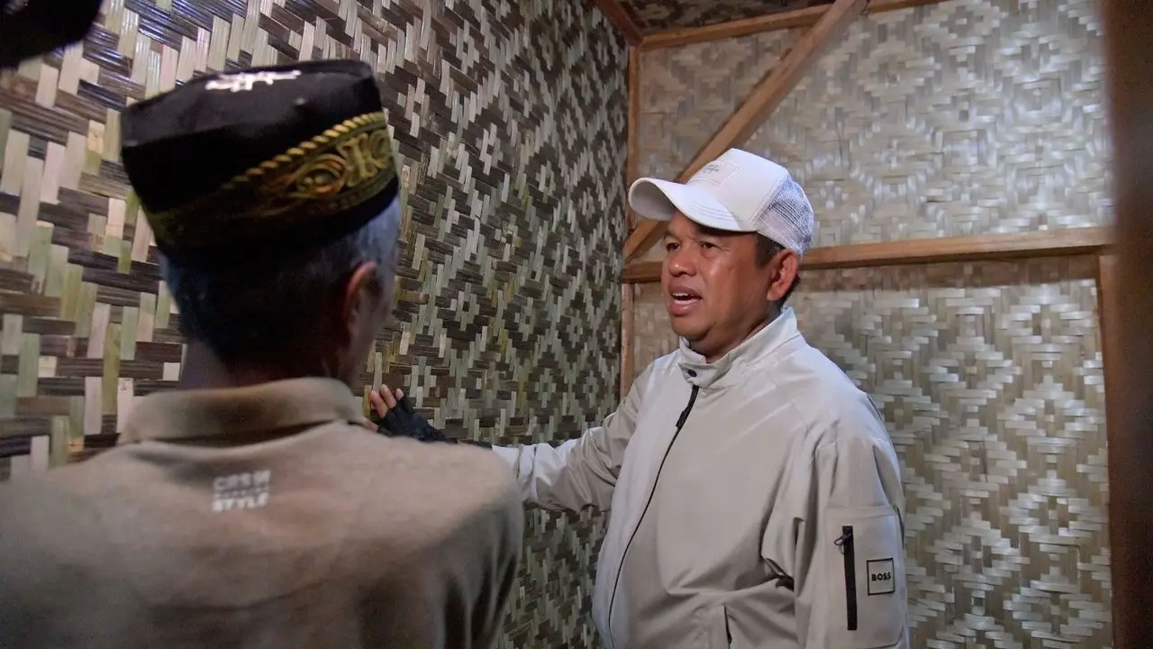 ASN Jabar Sempurnakan 18 Rumah Warga Garut Lewat Program Gotong Royong Poe Ibu