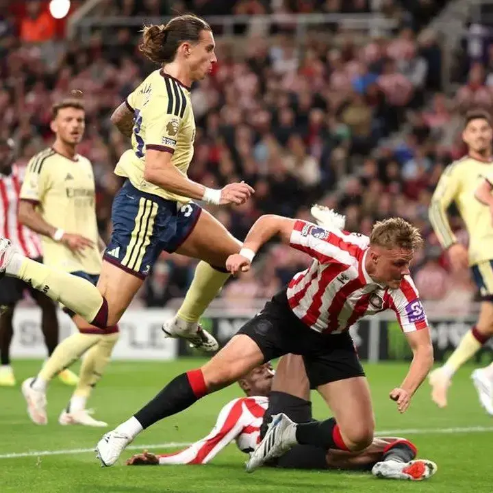 Babak Pertama Sunderland vs Arsenal Berakhir Tanpa Gol