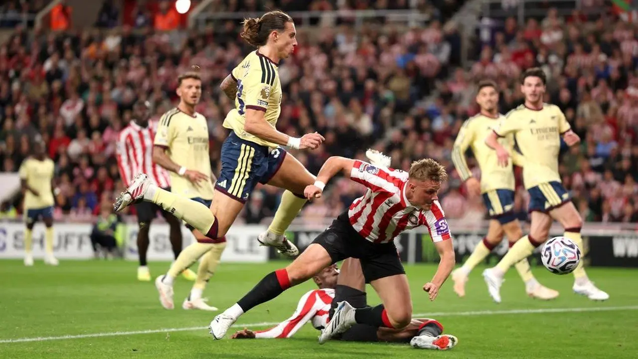 Babak Pertama Sunderland vs Arsenal Berakhir Tanpa Gol